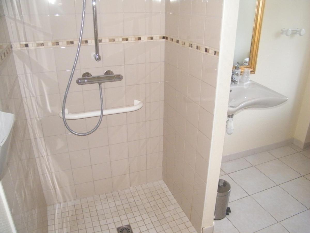 D'hotes Chateau De Damigny Bed and breakfast 3*