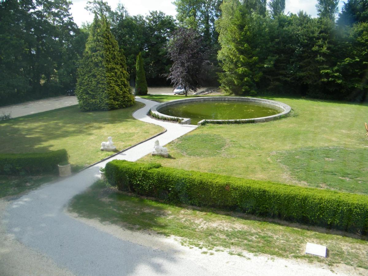 D'hotes Chateau De Damigny Saint-Martin-des-Entrées